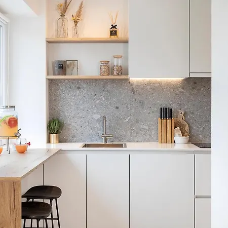 Апартаменты Awesome In With Wifi